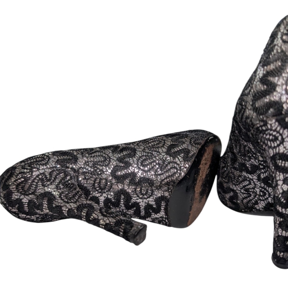 Dolce And Gabbana Elegant Black Lace Heels - Picture 7 of 11
